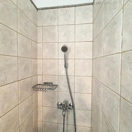 4 Season Pool Seaview Close To